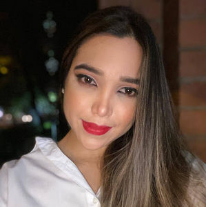 Meet your Posher, Daniela